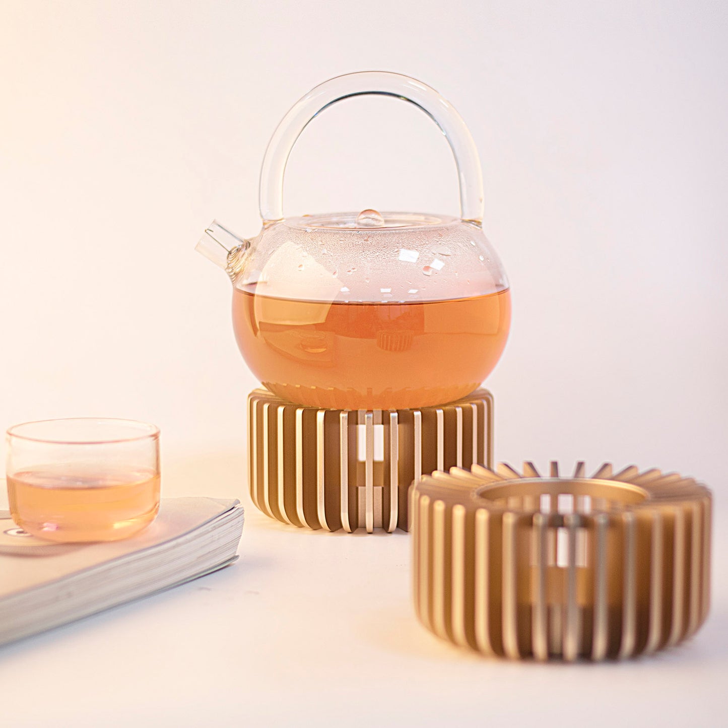 ティーウォーマー キャンドル【漏れ出る光が美しい】多機能ティーポットウォーマー、直径約120mm、ポットウォーマー キャンドル、ほとんどのティーポットとコーヒーポットの加熱に適しています 缶詰めウォーマー ティーポット用 保温 お茶 紅茶 コーヒー フォンデュ